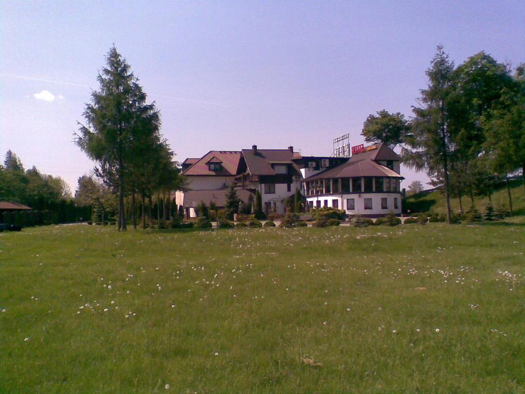 Hotel Restauracja Tawerna Gliwice Buitenkant foto